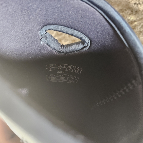 BNWT- Kids Storm by Cougar boots- size 2 - Picture 3 of 5